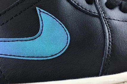Modern 3791 1 Mid “Iridescent” 249 Jordan BQ6472- Air 0704